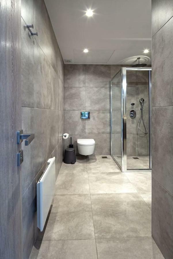 The Apartment 2 Bdrs/2 Baths Luxury Residence เอเธนส์ ภายนอก รูปภาพ